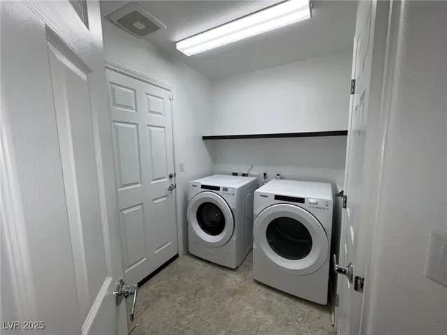 $2,835 | 7075 Jasper Hill Way, Las Vegas, NV 89118