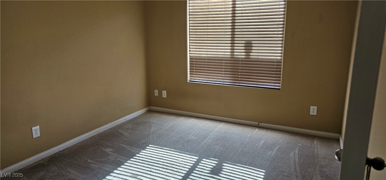 9018 Winchester Ridge Street Las Vegas, NV 89139 - Photo 13 of 24