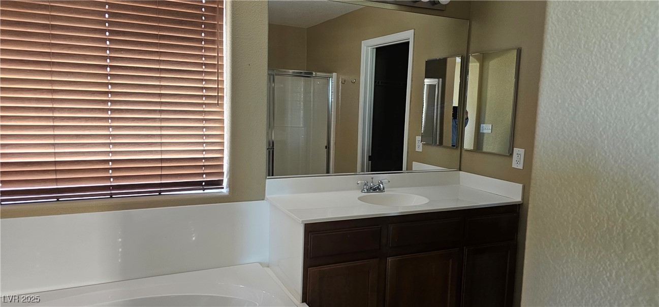 9018 Winchester Ridge Street Las Vegas, NV 89139 - Photo 8 of 24