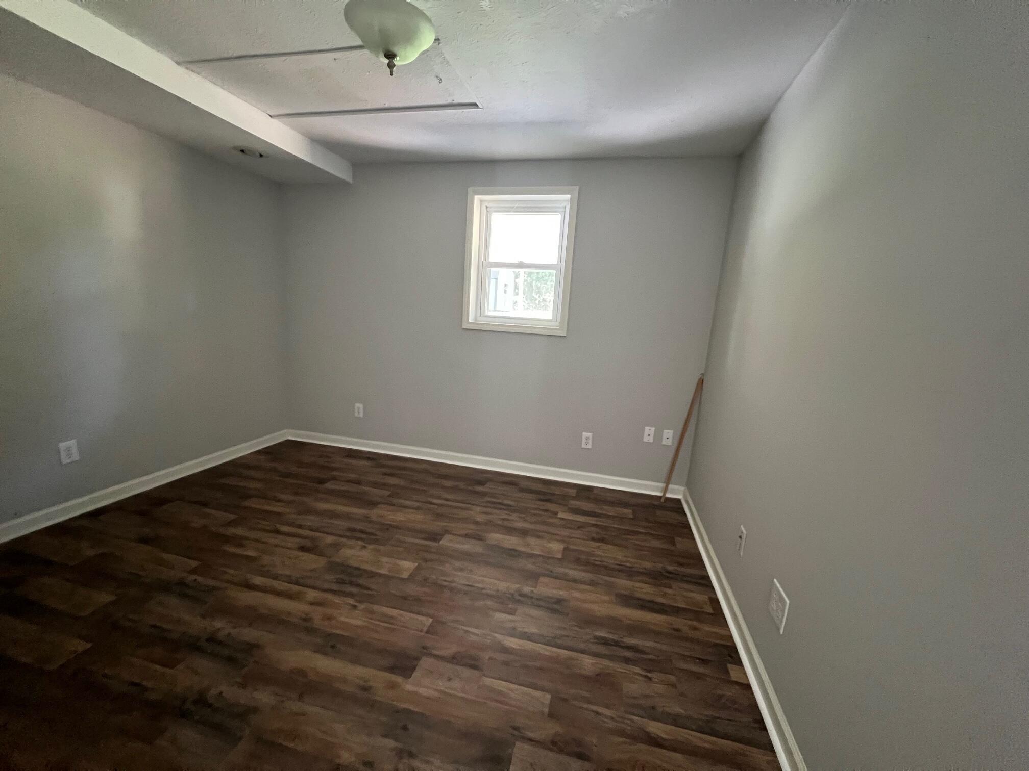 202 Maple Tree Drive Bristol, TN 37620 - Photo 11 of 20 IMG_2011