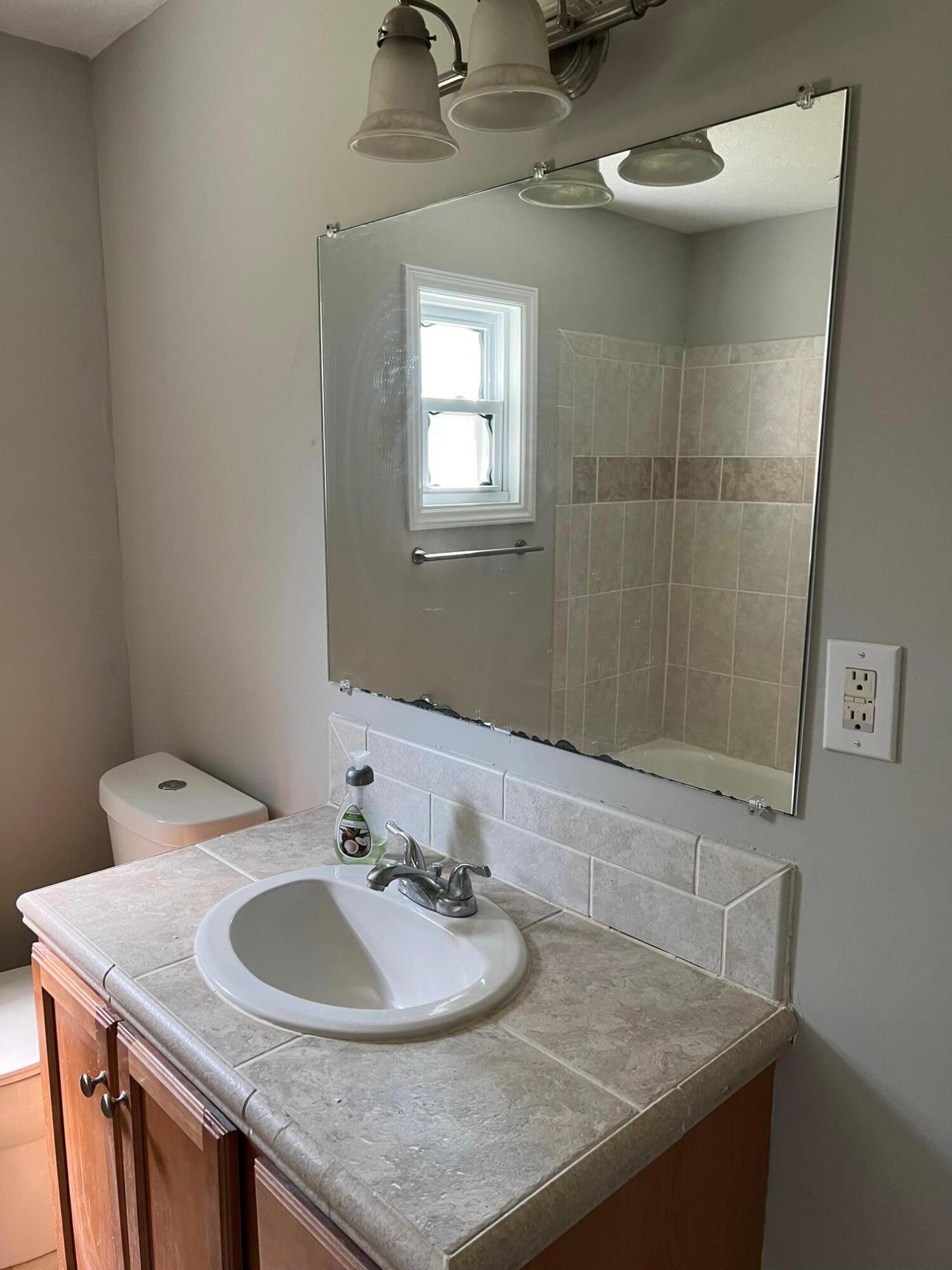 202 Maple Tree Drive Bristol, TN 37620 - Photo 14 of 20 IMG_2007