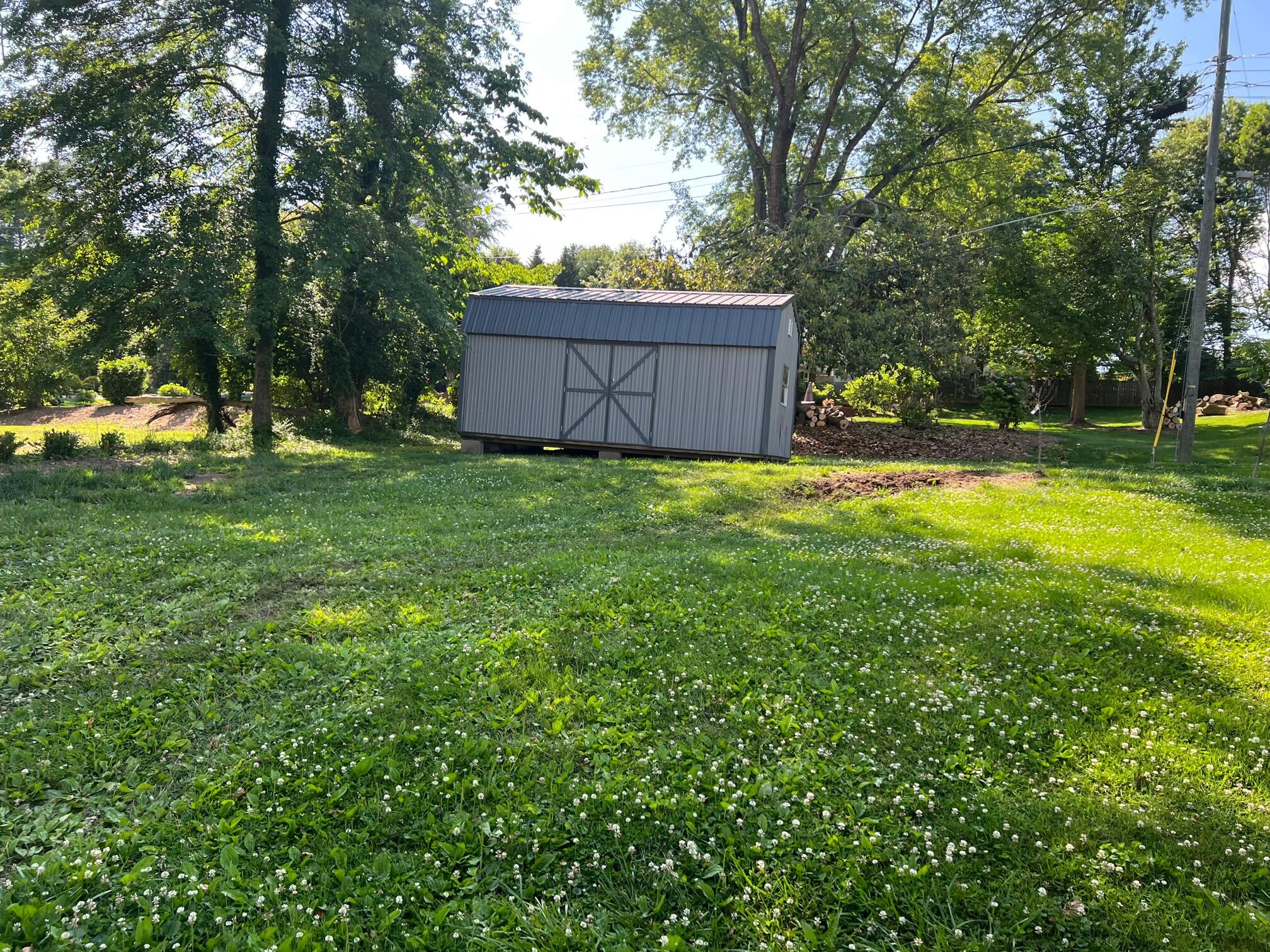 202 Maple Tree Drive Bristol, TN 37620 - Photo 18 of 20 IMG_2023