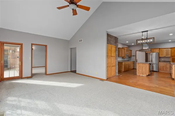 $529,000 | 8 Deer Hollow Lane, Litchfield, IL 62056