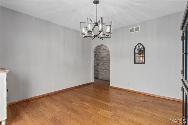 $529,000 | 8 Deer Hollow Lane, Litchfield, IL 62056