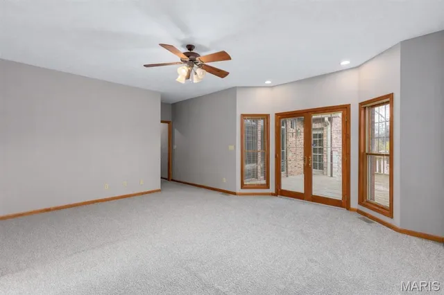 $529,000 | 8 Deer Hollow Lane, Litchfield, IL 62056