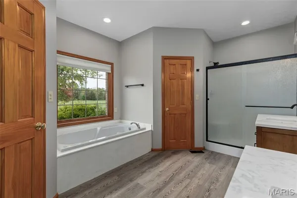 $529,000 | 8 Deer Hollow Lane, Litchfield, IL 62056