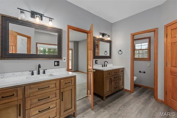 $529,000 | 8 Deer Hollow Lane, Litchfield, IL 62056