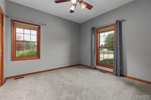 $529,000 | 8 Deer Hollow Lane, Litchfield, IL 62056