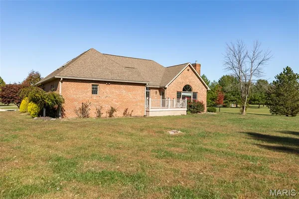 $529,000 | 8 Deer Hollow Lane, Litchfield, IL 62056