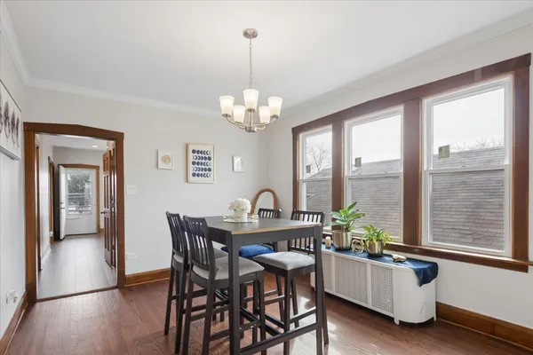 $2,500 | 1341 Ridgeland Avenue, Unit 2, Berwyn, IL 60402