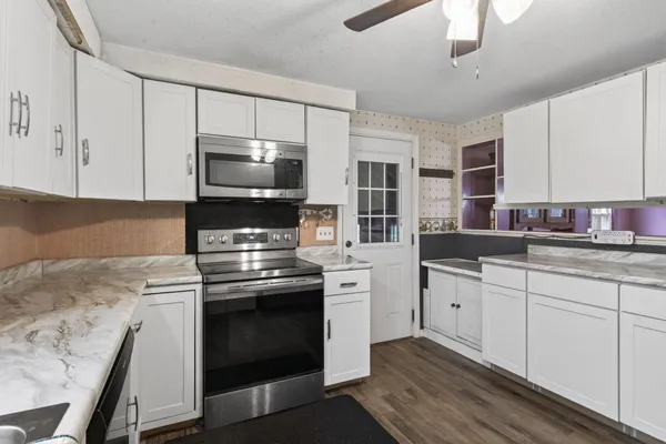 $559,000 | 11 Gloria Street, Gorham, ME 04038