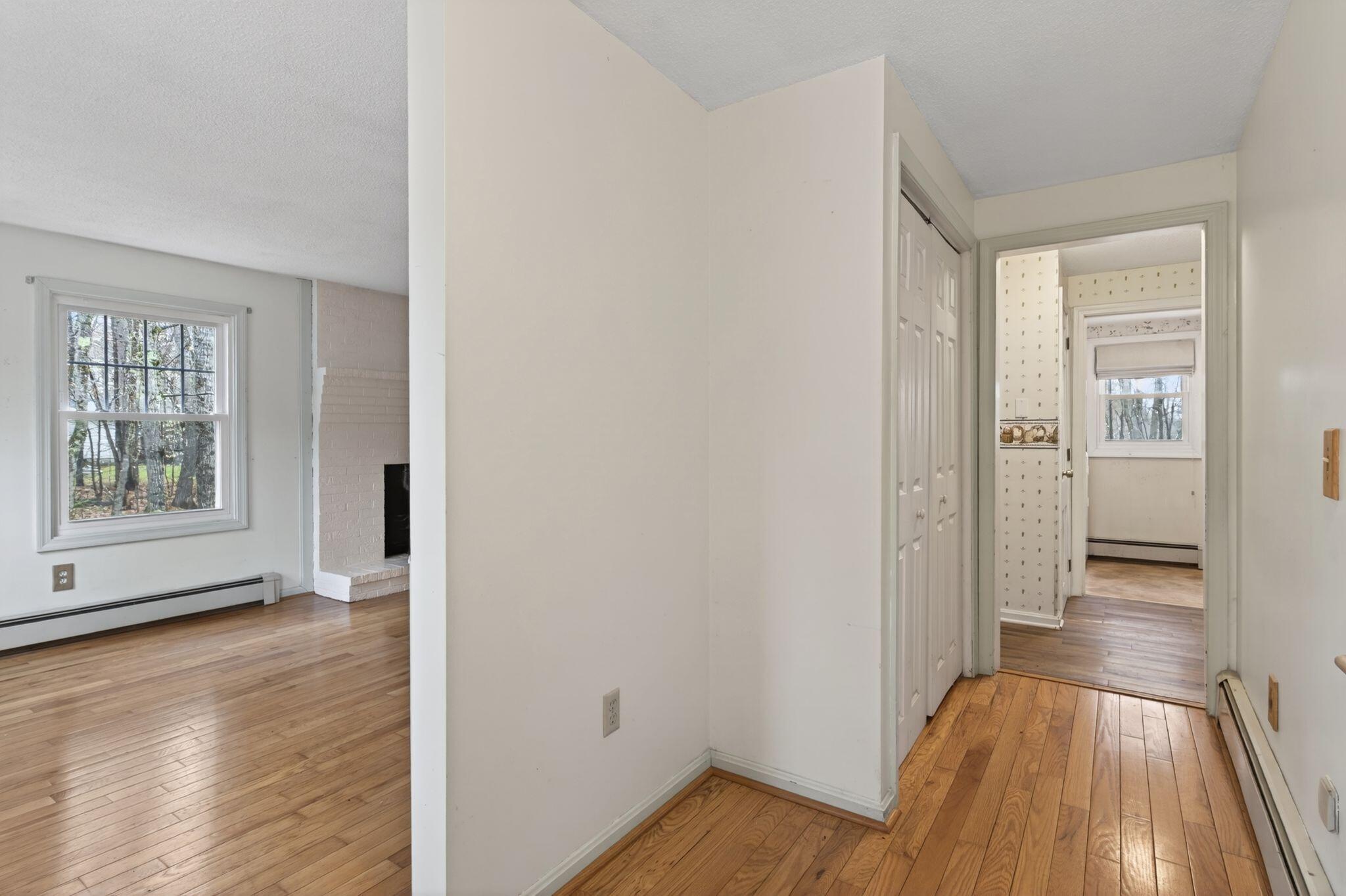 11 Gloria Street Gorham, ME 04038 - Photo 18 of 44 11_Gloria_St_010