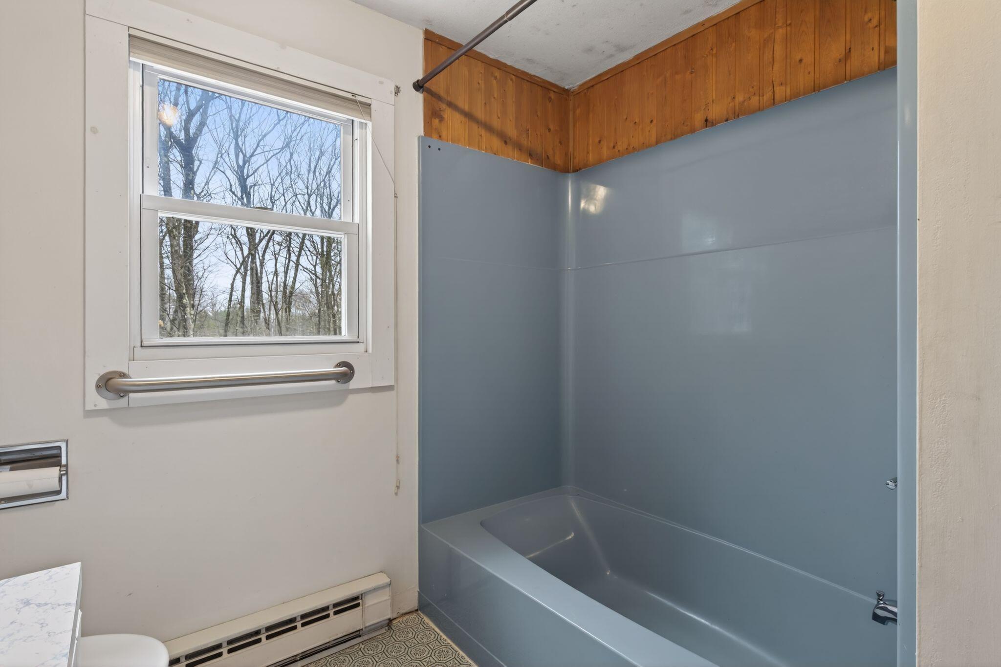 11 Gloria Street Gorham, ME 04038 - Photo 27 of 44 11_Gloria_St_088