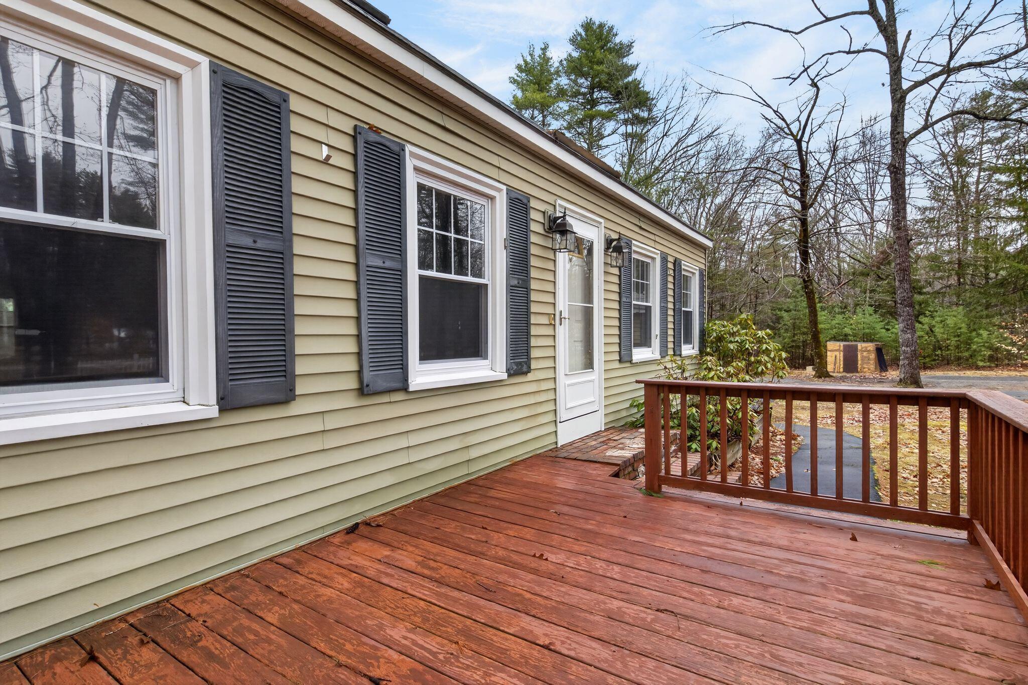 11 Gloria Street Gorham, ME 04038 - Photo 7 of 44 11_Gloria_St_007