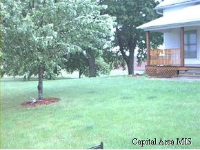 1819 Walnut Road Virginia, IL 62691 - Photo 2 of 9