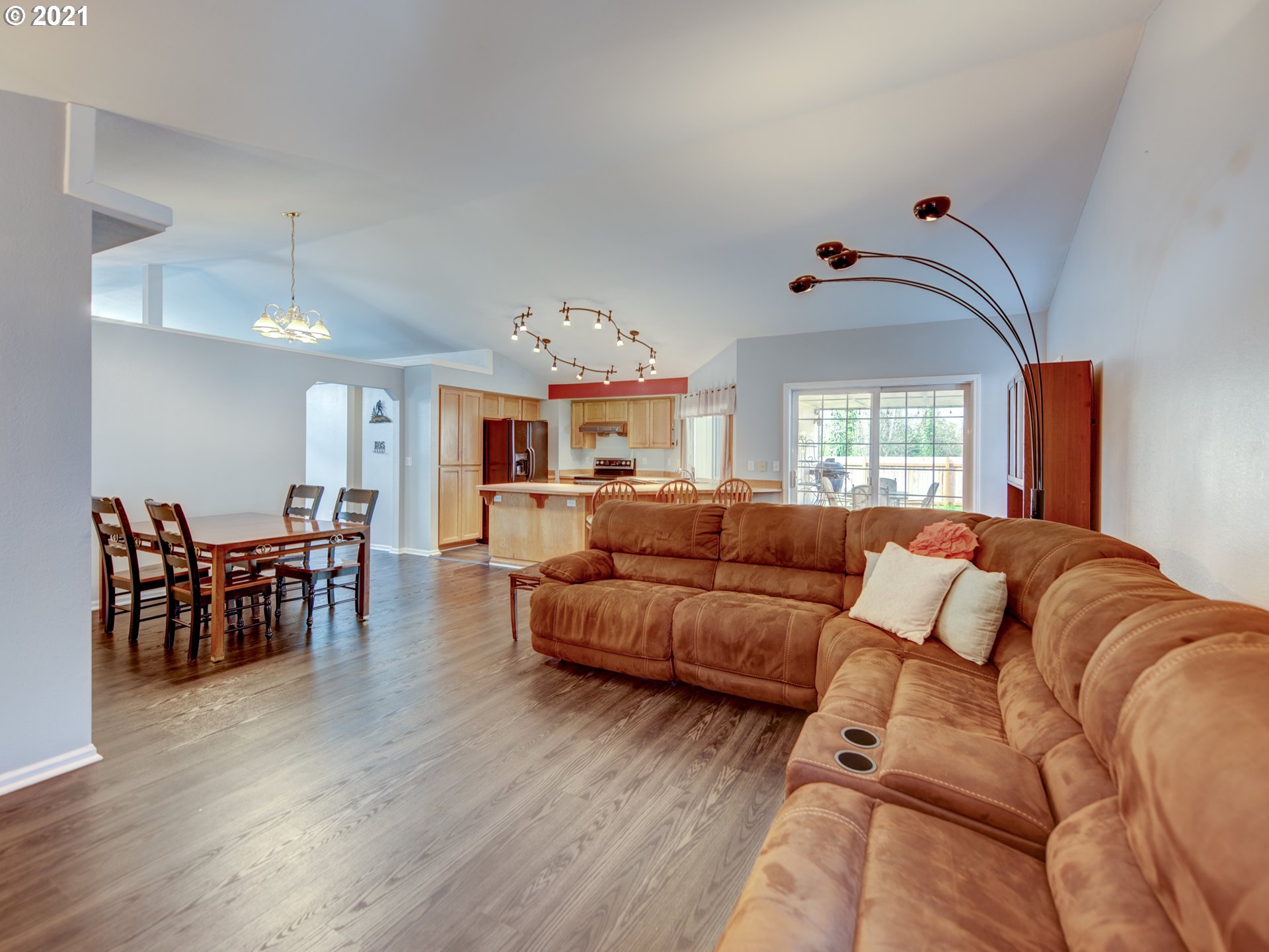 1810 Labona Drive Eugene, OR 97404 - Photo 13 of 30