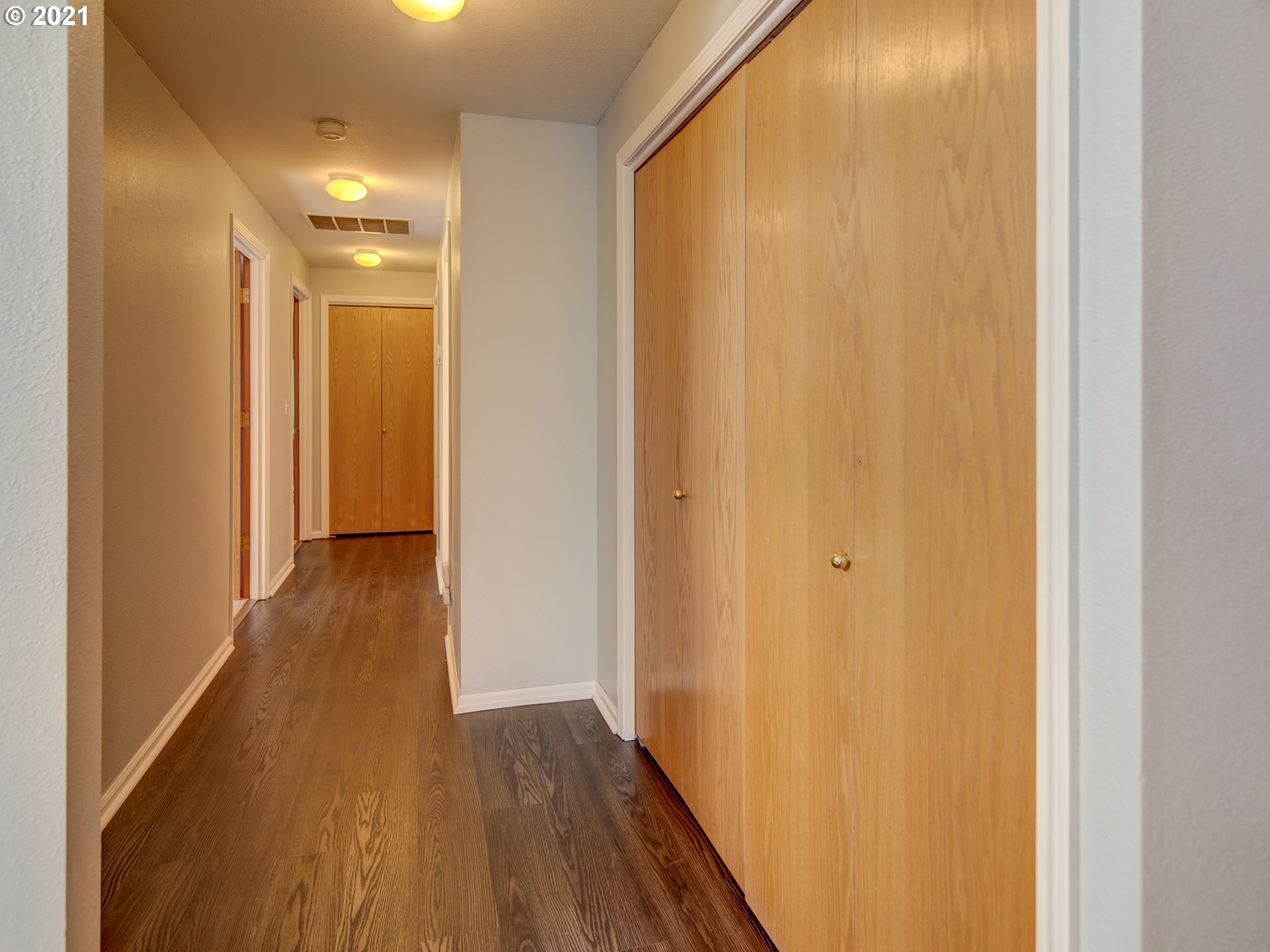 1810 Labona Drive Eugene, OR 97404 - Photo 16 of 30