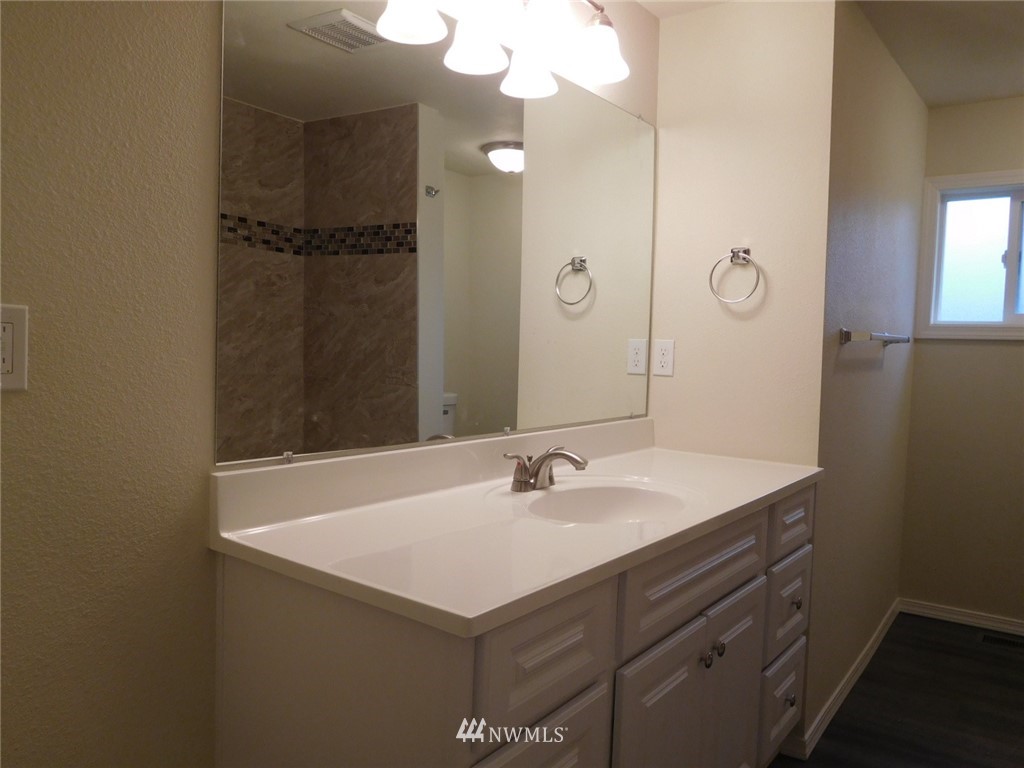 4618 Sunnyslope Road Southwest Port Orchard, WA 98367 - Photo 13 of 22 Gallery Image 13