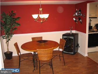 13053 Townsend Road, Unit J5 Philadelphia, PA 19154 - Photo 4 of 10 Dining Room