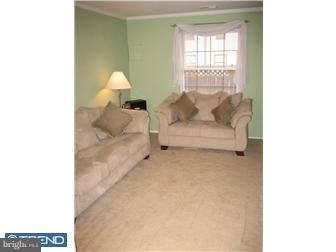 13053 Townsend Road, Unit J5 Philadelphia, PA 19154 - Photo 6 of 10 Family Room