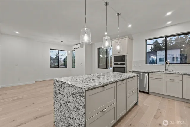 $925,000 | 14804 40th Avenue West, Unit 1, Lynnwood, WA 98087