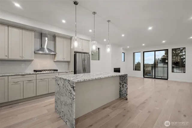 $925,000 | 14804 40th Avenue West, Unit 1, Lynnwood, WA 98087