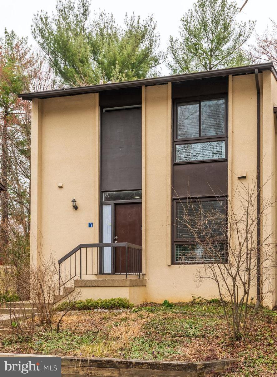 11815 Coopers Court Reston, VA 20191 - Photo 25 of 25 Front of Home