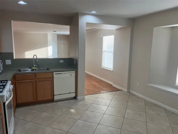 $1,900 | 3006 Founders Court, Missouri City, TX 77459