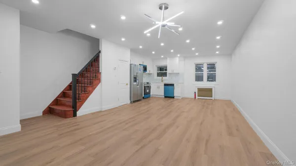 $699,000 | 3031 Edson Avenue | Baychester