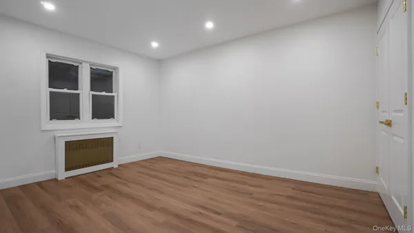 $699,000 | 3031 Edson Avenue | Baychester