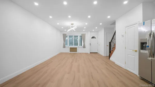 $699,000 | 3031 Edson Avenue | Baychester