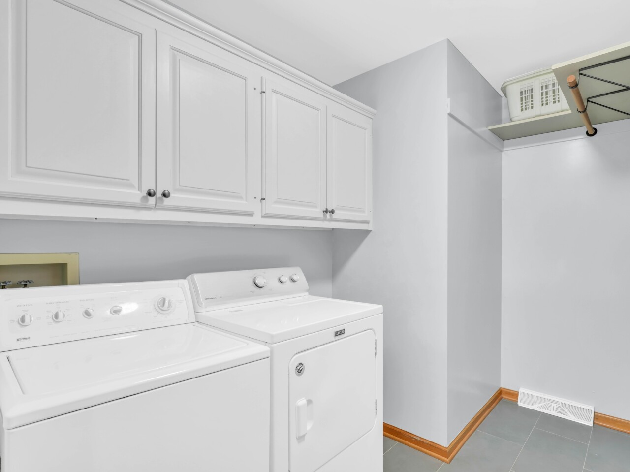 3703 Canada Goose Crossing Racine, WI 53403 - Photo 18 of 26 Upper laundry