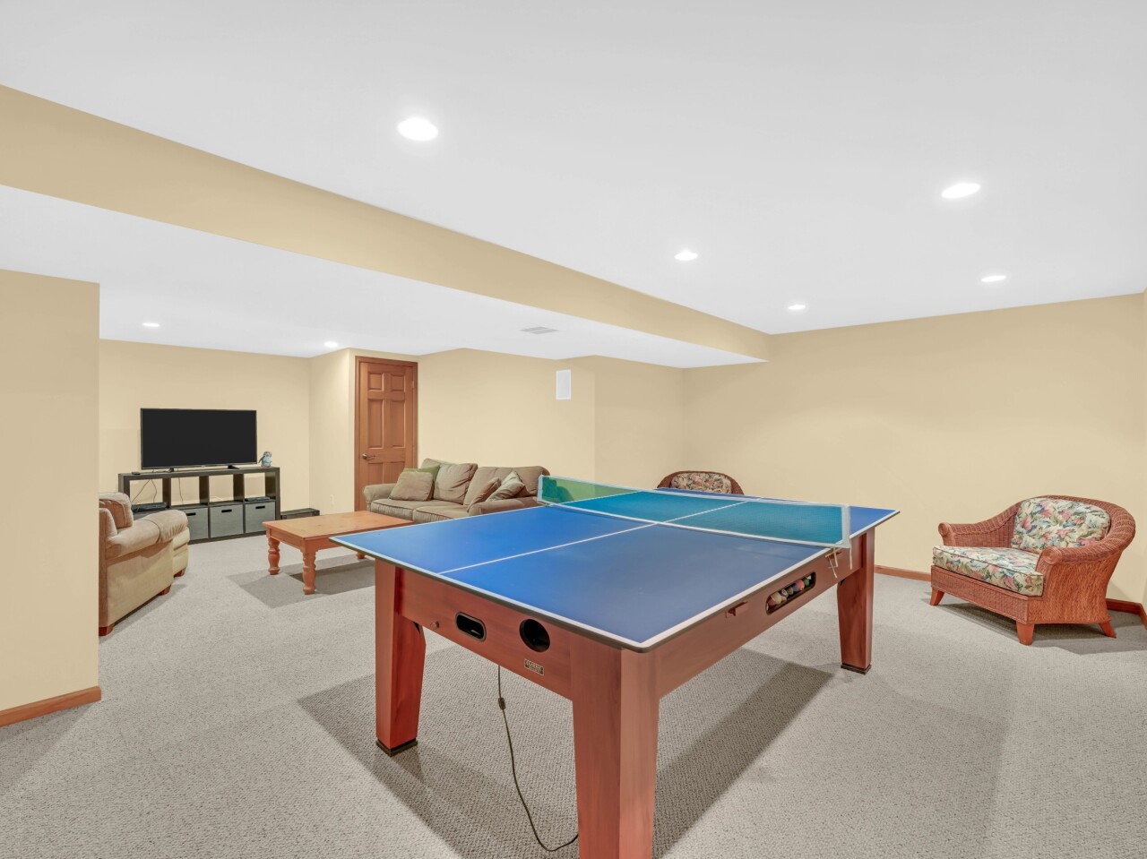 3703 Canada Goose Crossing Racine, WI 53403 - Photo 20 of 26 Game area