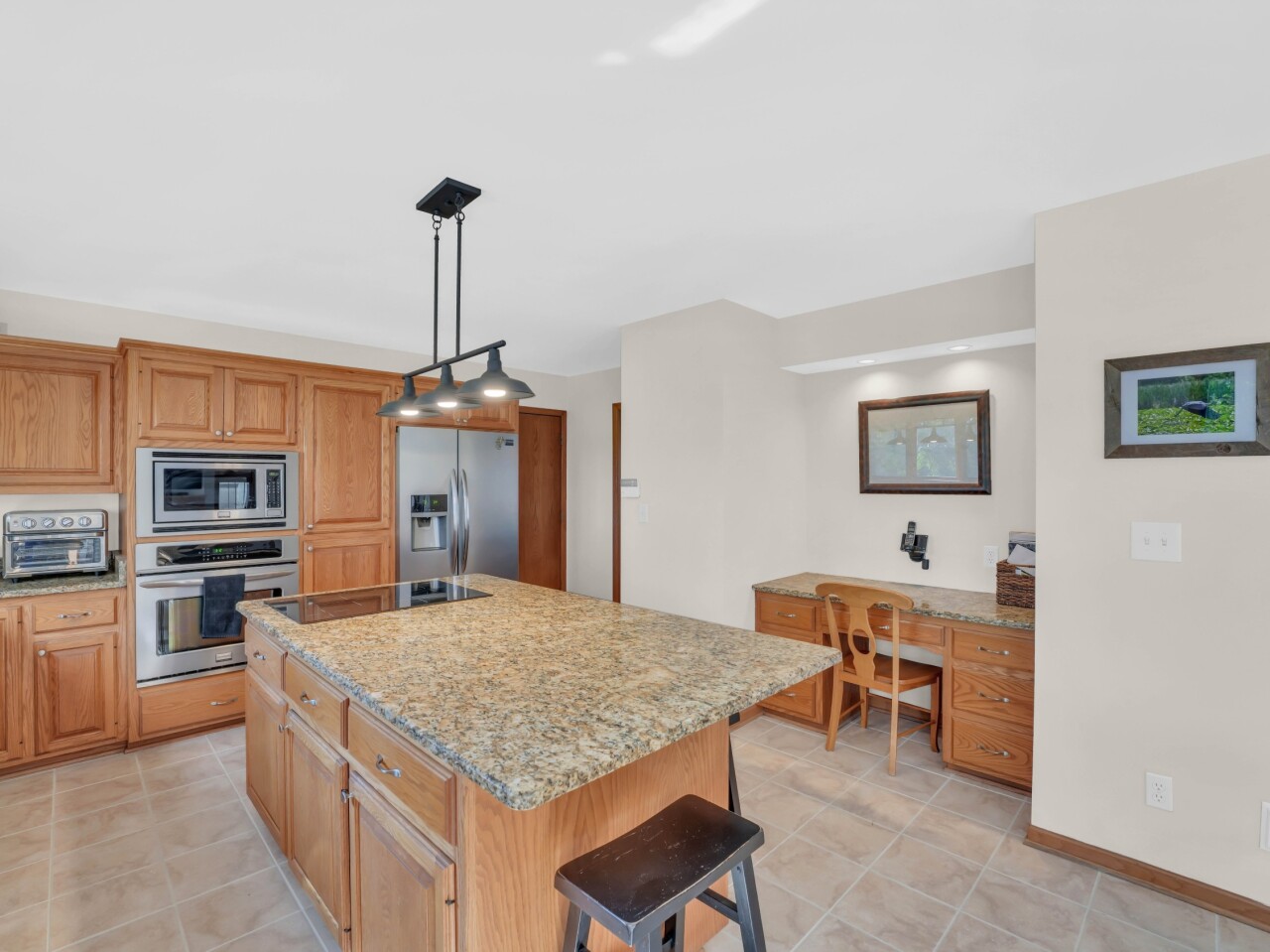 3703 Canada Goose Crossing Racine, WI 53403 - Photo 5 of 26 Large Kitchen