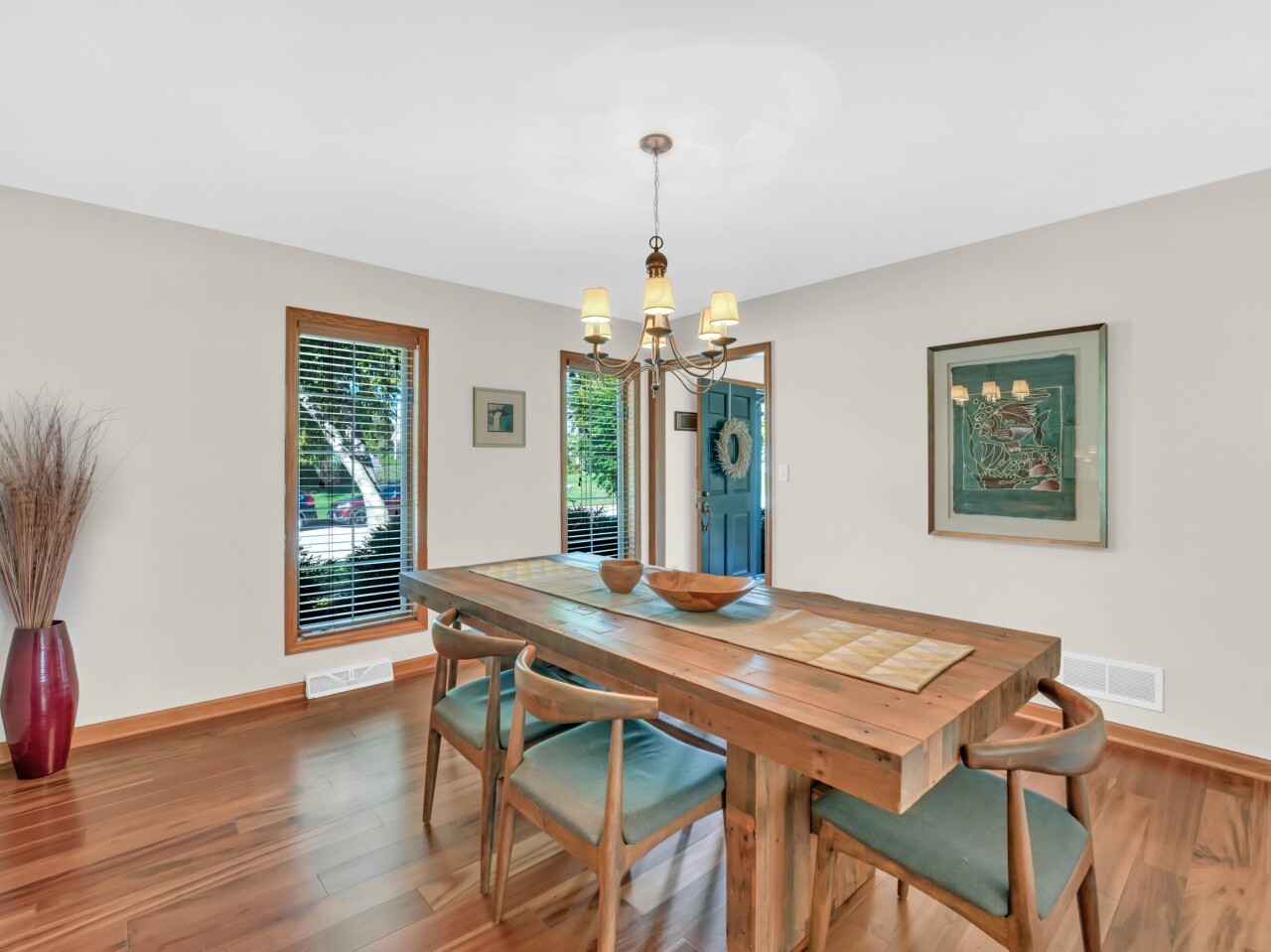 3703 Canada Goose Crossing Racine, WI 53403 - Photo 8 of 26 Dining Room