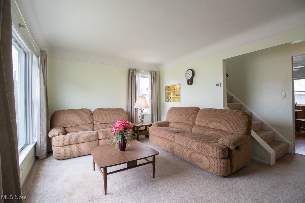 31910 Pendley Road Willowick, OH 44095 - Photo 11 of 34 Living Room