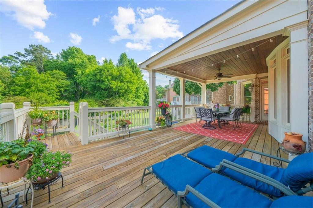 7630 Stratton Point Suwanee, GA 30024 - Photo 32 of 97