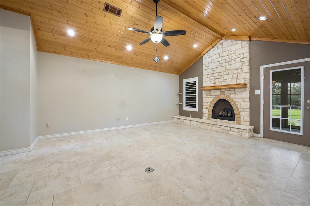 109 Castlewood Road Enchanted Oaks, TX 75156 - Photo 9 of 33