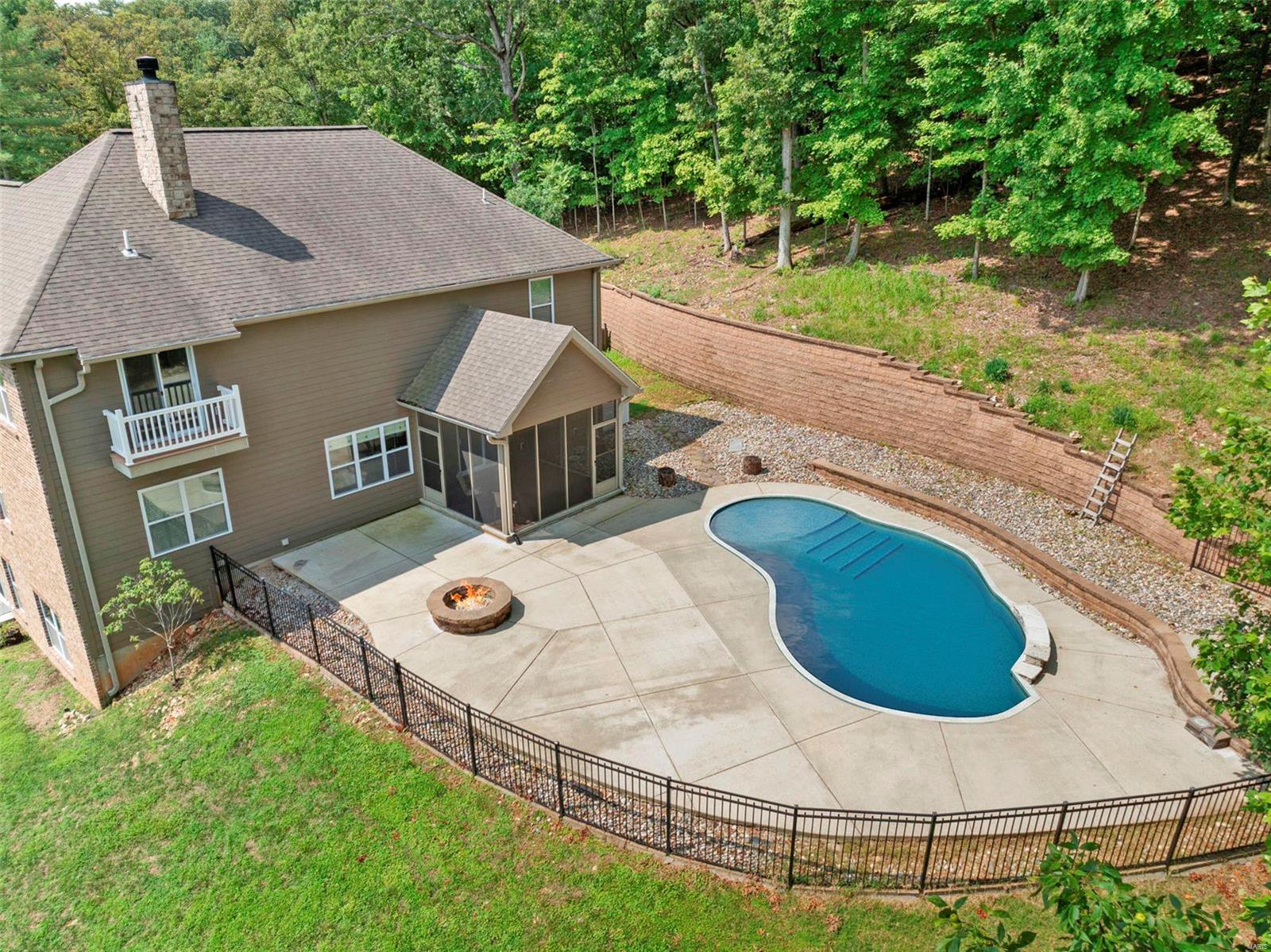 601 Forest Ridge Trail Lane Ballwin, MO 63021 - Photo 2 of 35 Gallery Image 2