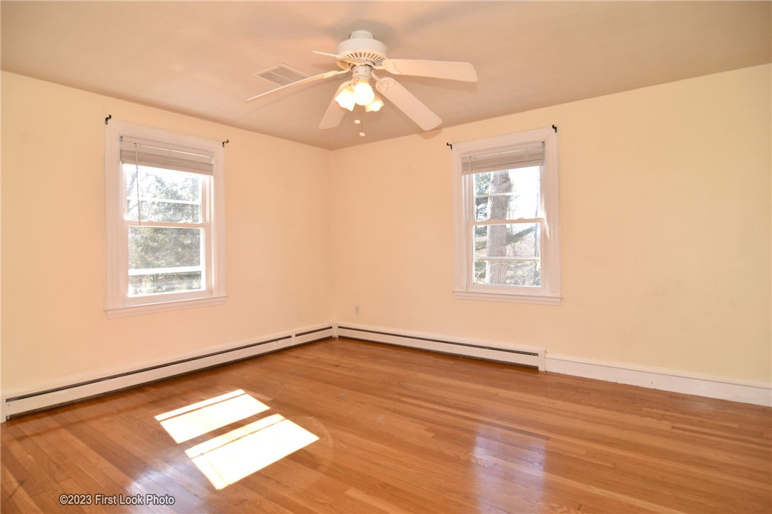 4 Ray Street Coventry, RI 02816 - Photo 8 of 30