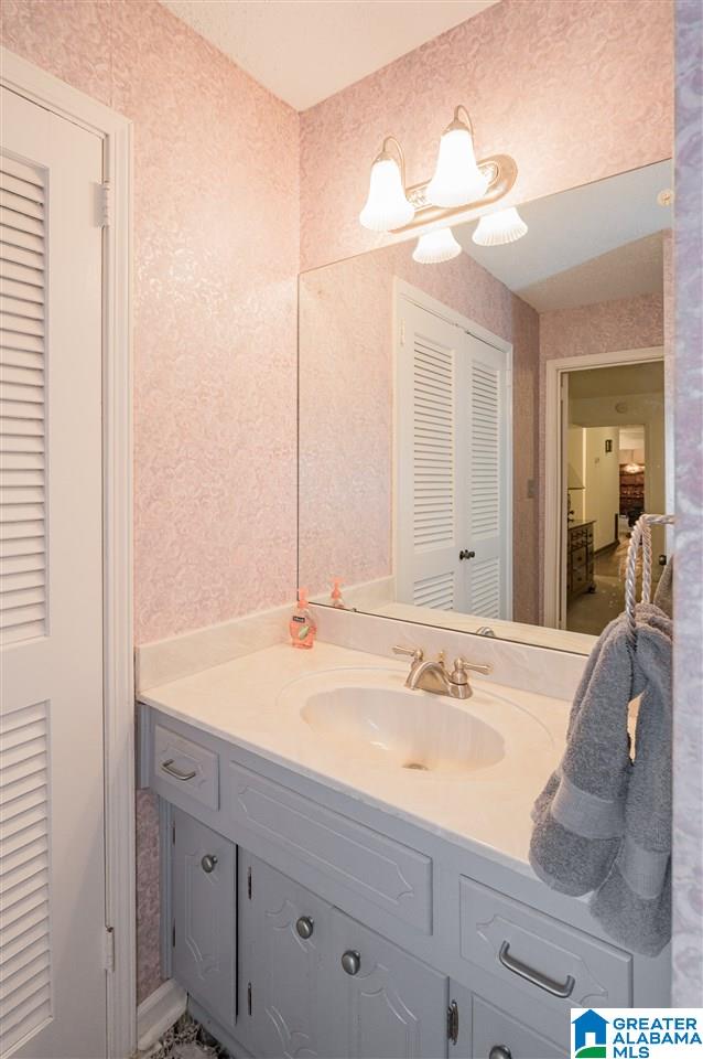 681 Valley View Road Pelham, AL 35124 - Photo 22 of 39