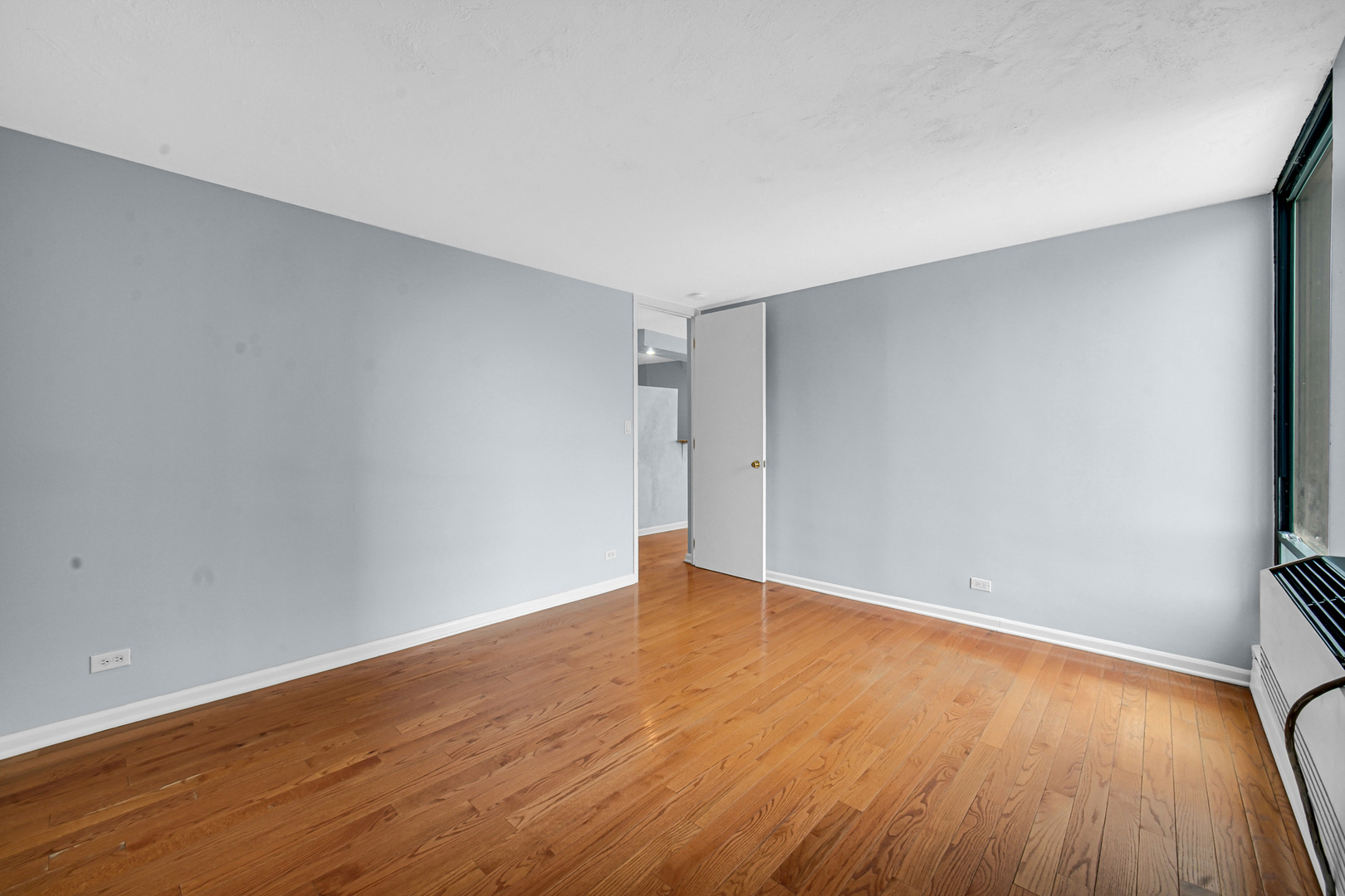 5740 North Sheridan Road, Unit 11A Chicago, IL 60660 - Photo 13 of 20