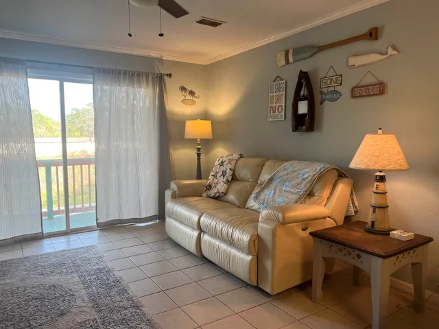 $170,000 | 15 1st Street West, Unit 207, Steinhatchee, FL 32359