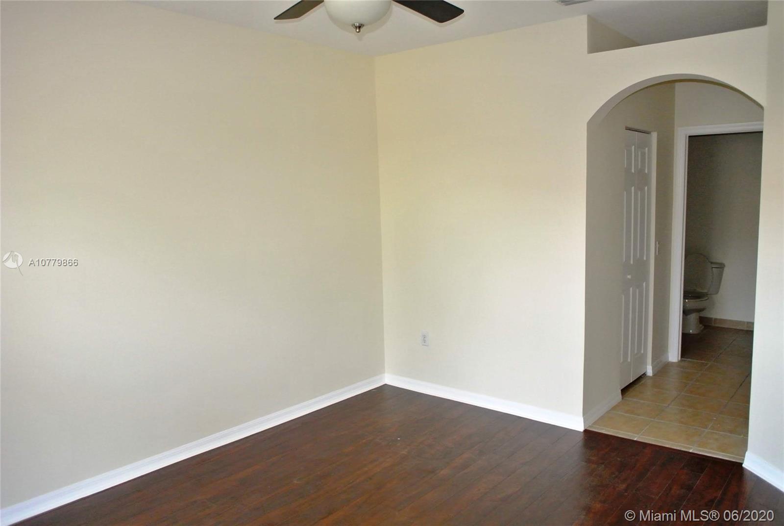 Vizcaya Miramar, FL 33027 - Photo 13 of 24