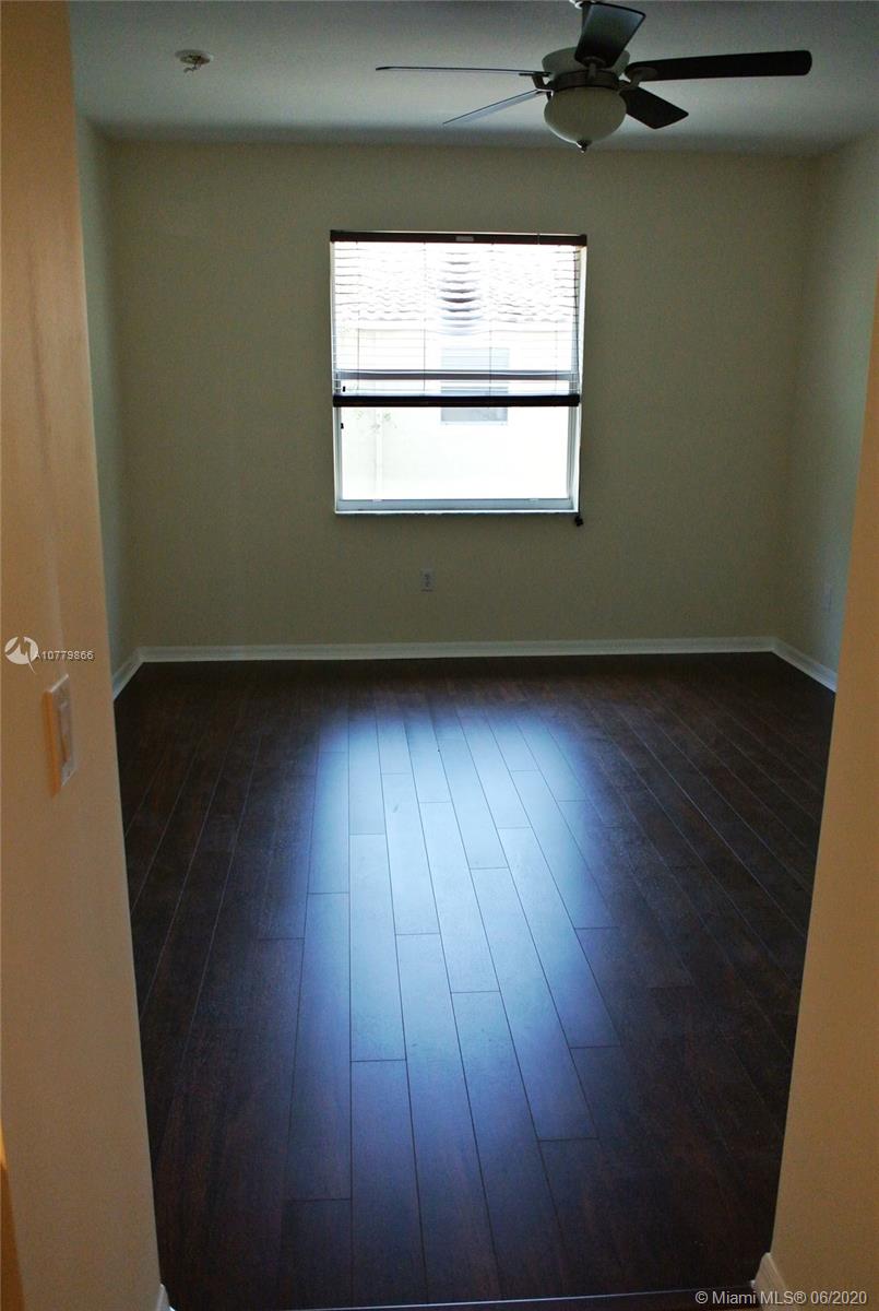 Vizcaya Miramar, FL 33027 - Photo 17 of 24