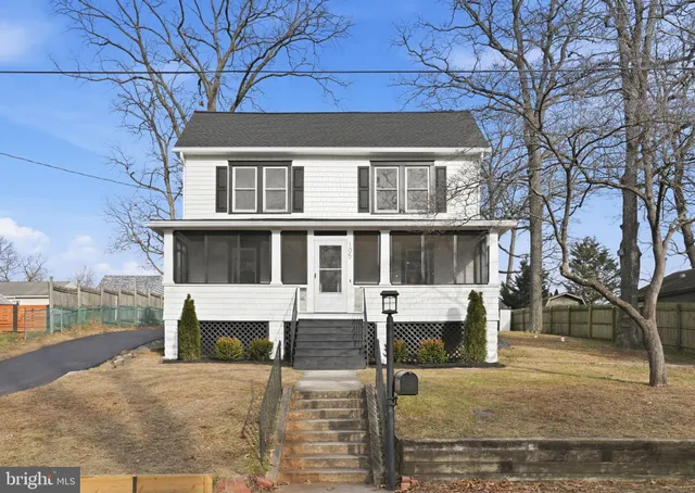 $550,000 | 105 Maple Avenue, Pasadena, MD 21122