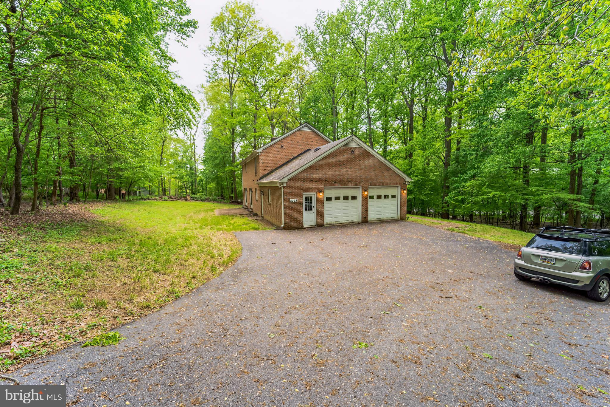 8225 Hawkins Creamery Road Gaithersburg, MD 20882 - Photo 3 of 30 Gallery Image 3