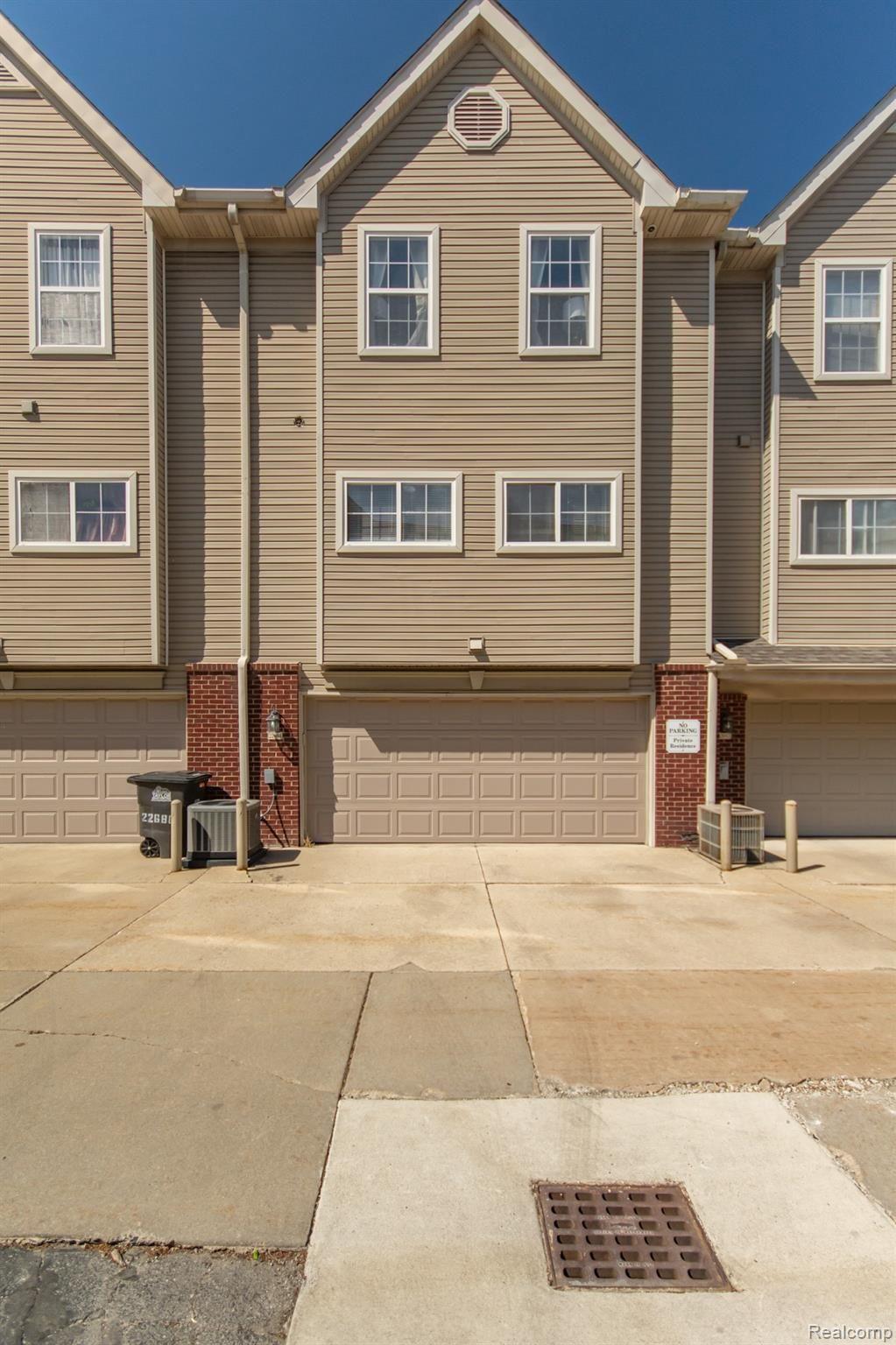 22684 Goddard Road Taylor, MI 48180 - Photo 18 of 19 DSC_5070.jpg