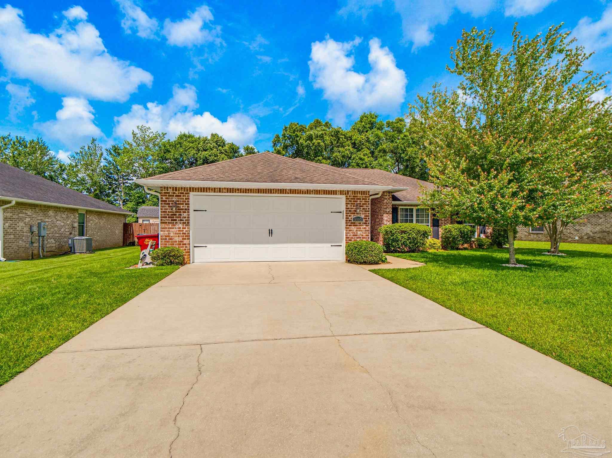 6097 Autumn Pines Circle Pace, FL 32571 - Photo 5 of 55