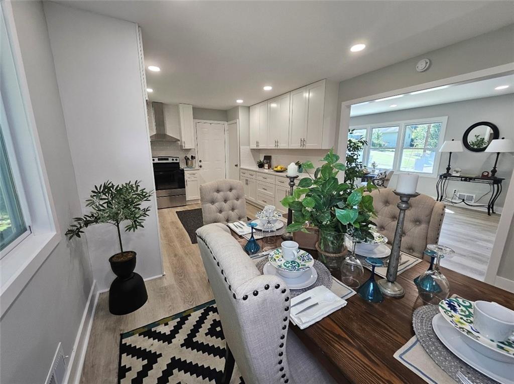 2968 McGlynn Court Decatur, GA 30034 - Photo 25 of 34 a kitchen with a table and chairs in it